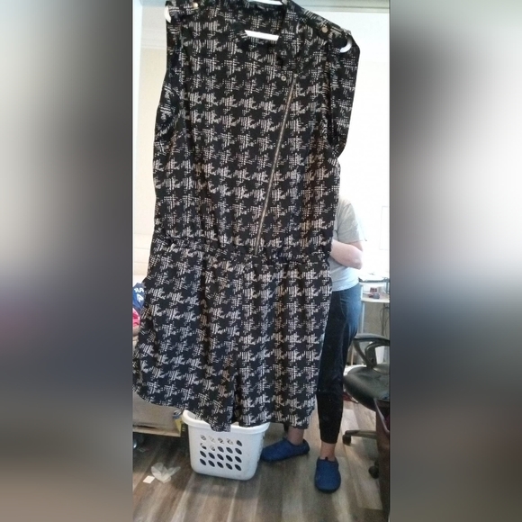 Dresses ranging xl-3x - Picture 4 of 12